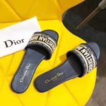 Фото шлепанцев Dior L1309