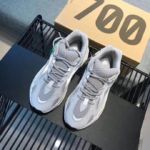 Фото Кроссовки Adidas Yeezy Boost 700 R1112