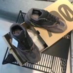 фото Кроссовки Adidas Yeezy Boost 700 R1113