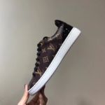 фото кроссовки Луи Виттон R1119