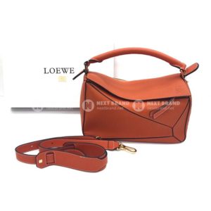 Фото сумки Loewe Puzzle Medium F3772