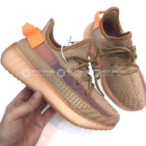 Фото Кроссовки ADIDAS YEEZY Q1249