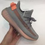 Фото Кроссовки ADIDAS YEEZY Q1248