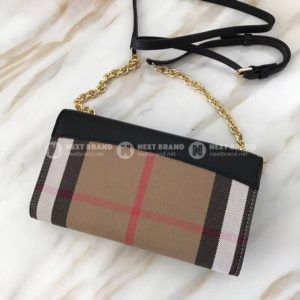 Фото Сумка-клатч Burberry Q1280