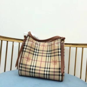 Фото Сумка Burberry Canter G1393