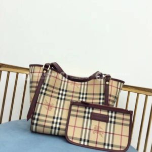 Фото Сумка Burberry Canter G1394