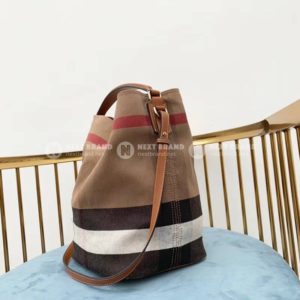 Фото Сумка Burberry Ashby G1428