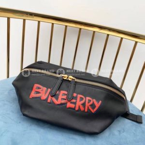 Фото Поясная сумка Burberry Q1334