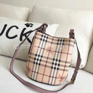 Фото Сумка Burberry Ashby A1731