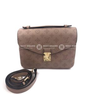 Фото Сумка Луи Виттон Pochette Metis Q2720