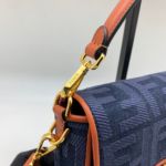 Фото Сумка-клатч Fendi Baguette G3798