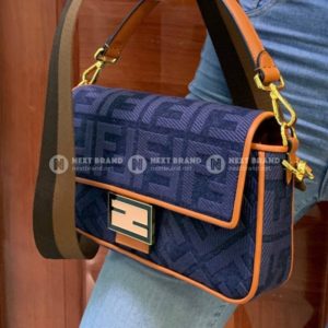 Фото Сумка-клатч Fendi Baguette G3798