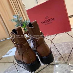 Фото Ботинки Valentino Q2977