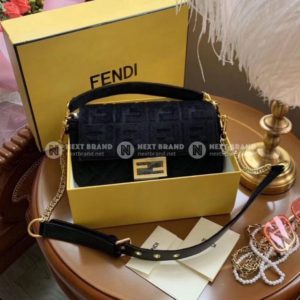 фото Сумка-клатч Fendi R2407