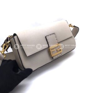 фото Сумка-клатч Fendi Baguette N6127