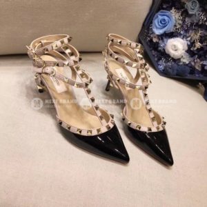 Фото Туфли Valentino Rockstud G3597