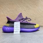 Фото Кроссовки Adidas Yeezy V2431