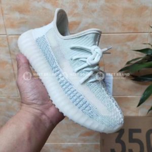 Фото Кроссовки Adidas Yeezy V2433