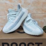 Фото Кроссовки Adidas Yeezy V2433