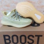 Фото Кроссовки Adidas Yeezy V2436