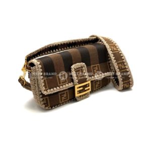 фото Сумка-клатч Fendi Baguette Q4737