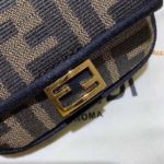 Фото Сумка на пояс Fendi Baguette G3908