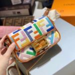 Фото Сумка-клатч Fendi Baguette G3905