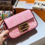 Фото Сумка-клатч Fendi Baguette G3906