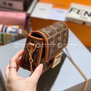 Фото Сумка-клатч Fendi Baguette G3907