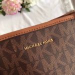 Фото Сумка Michael Kors Voyager G3895