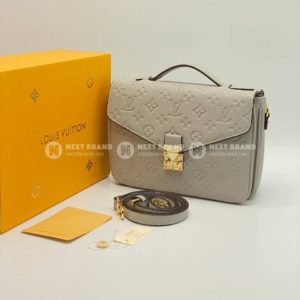 фото Сумка Луи Виттон Pochette Metis N6884