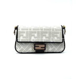 Фото Сумка-клатч Fendi Baguette V2940