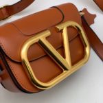 Фото Сумка Valentino SuperVee G4323