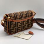 Фото Сумка-клатч Fendi Baguette G4304