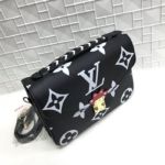 Фото Сумка Луи Виттон Pochette Metis G4369