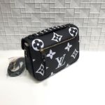 Фото Сумка Луи Виттон Pochette Metis G4369