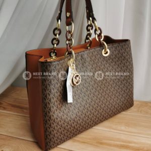 Фото сумка Michael Kors Cynthia G4668