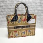 Фото Сумка Dior Book Tote V4334