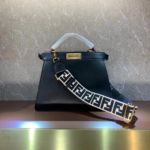 Фото Сумка Fendi Peekaboo Medium M3295