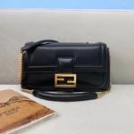 Фото Сумка Fendi Baguette G4925