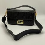 фото Сумка-клатч Fendi Baguette K2487