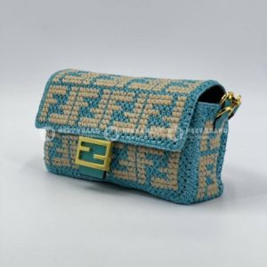 Фото Сумка-клатч Fendi Baguette G5352