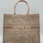 Фото Сумка Dior Book Tote V3818