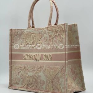 Фото Сумка Dior Book Tote V3818