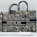 Фото Сумка Dior Book Tote V3819