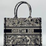 Фото Сумка Dior Book Tote V3819