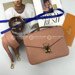 Фото Сумка Луи Виттон Pochette Metis G5395