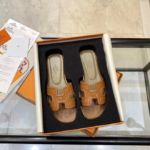 Фото Шлепанцы Hermes Oran V4055