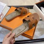 Фото Шлепанцы Hermes Oran V4055