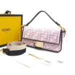 Фото Сумка-клатч Fendi Baguette G5856